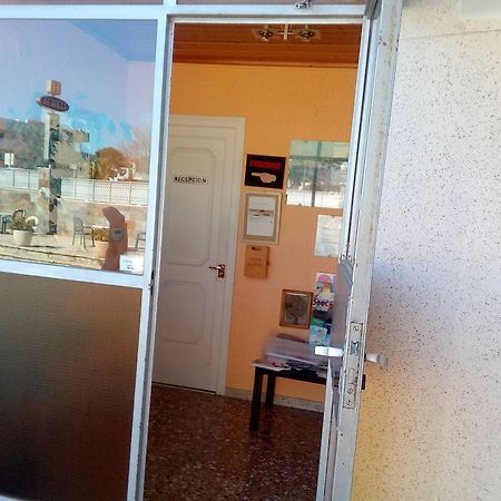 Hostal Lleida カラフェル エクステリア 写真